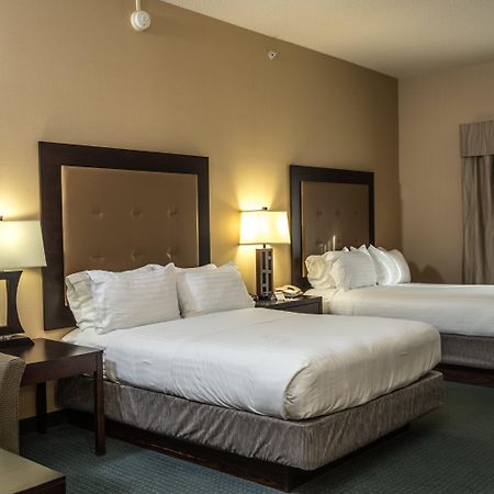 Holiday Inn Express & Suites Detroit - Novi By Ihg Екстериор снимка