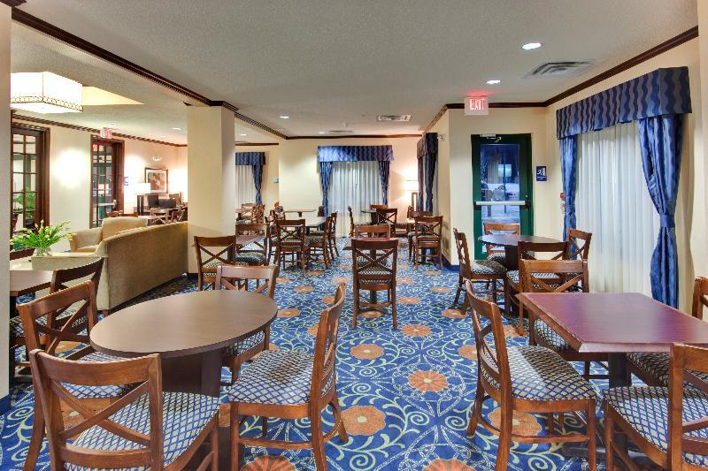 Holiday Inn Express & Suites Detroit - Novi By Ihg Екстериор снимка