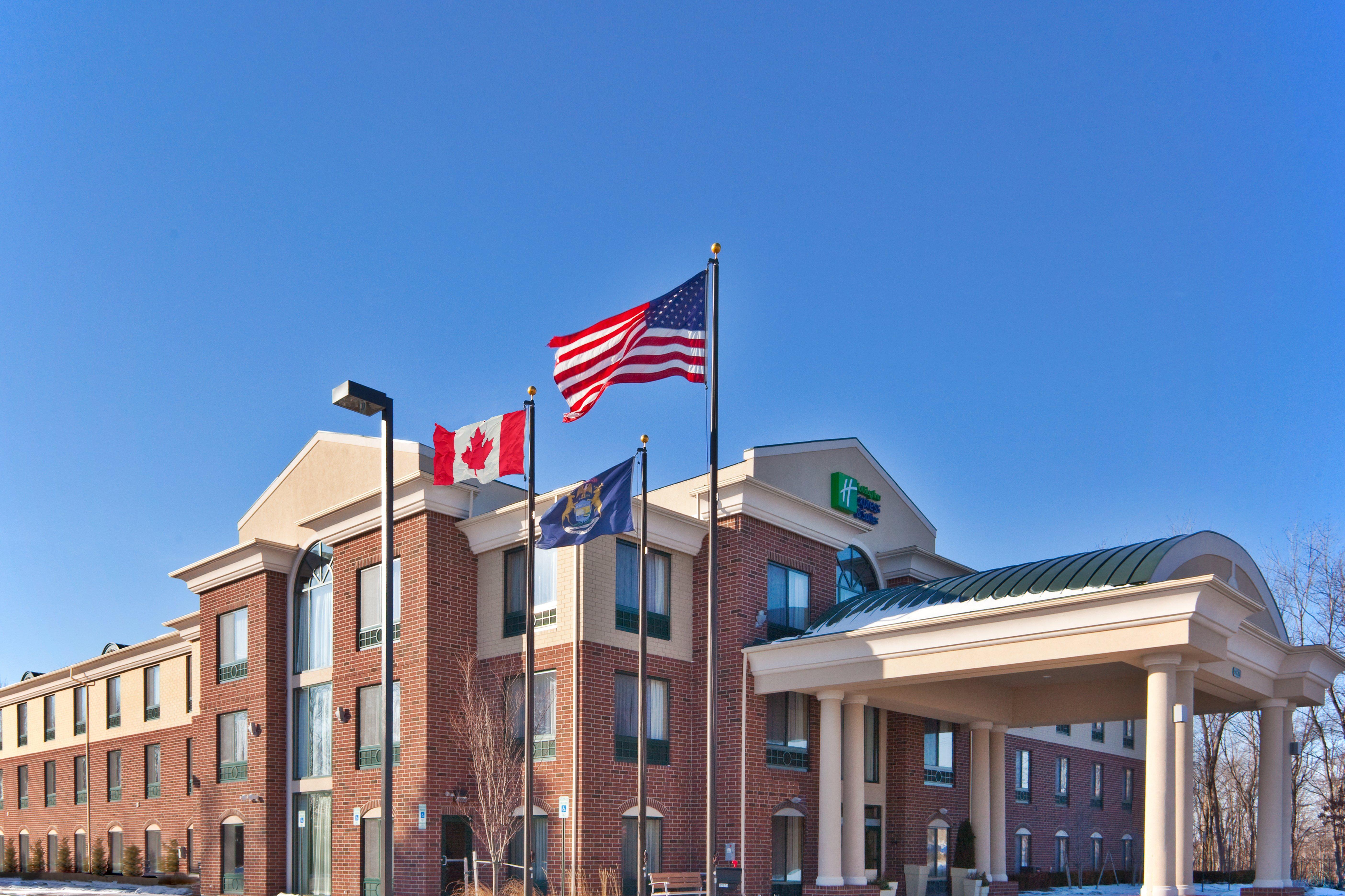 Holiday Inn Express & Suites Detroit - Novi By Ihg Екстериор снимка