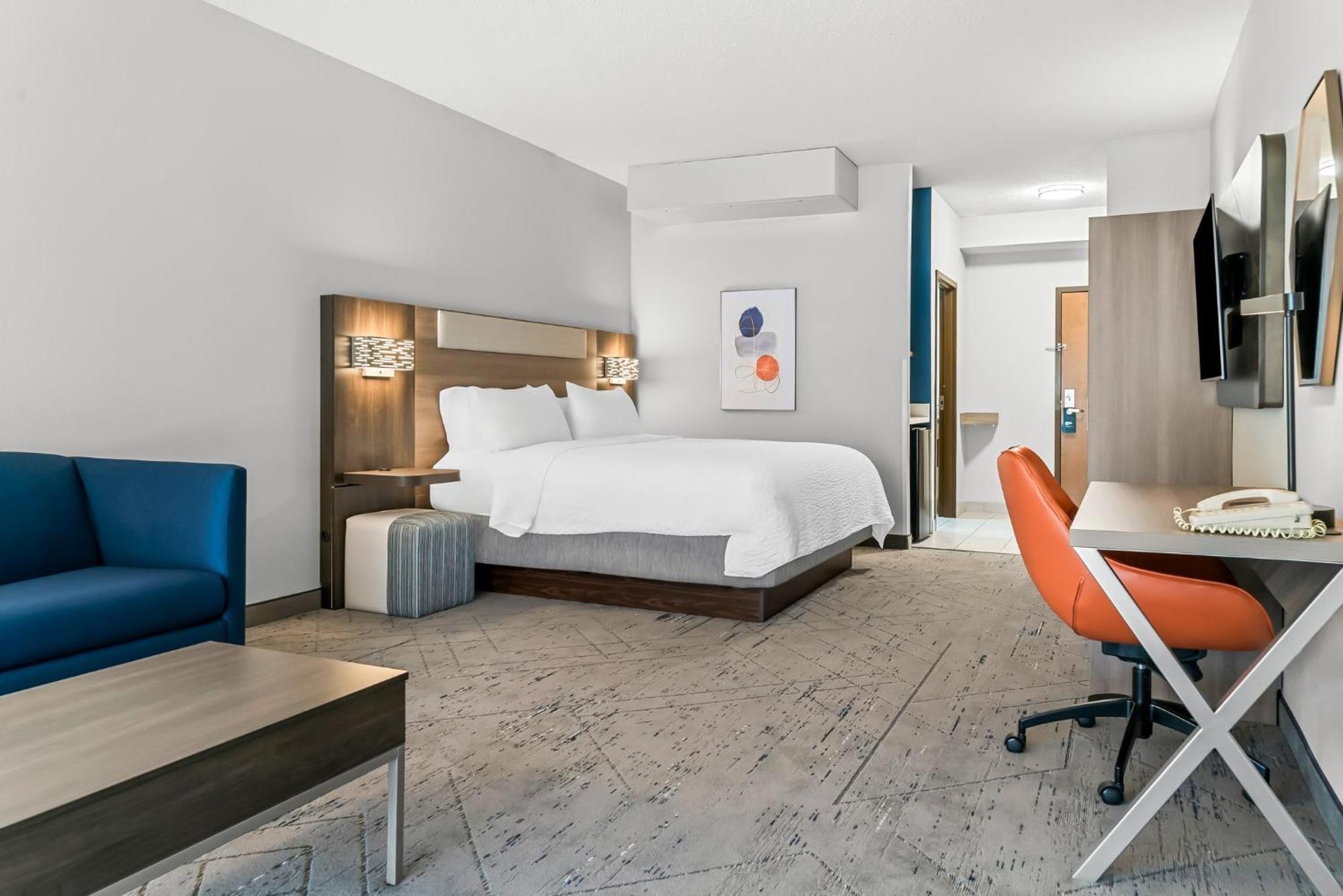Holiday Inn Express & Suites Detroit - Novi By Ihg Екстериор снимка