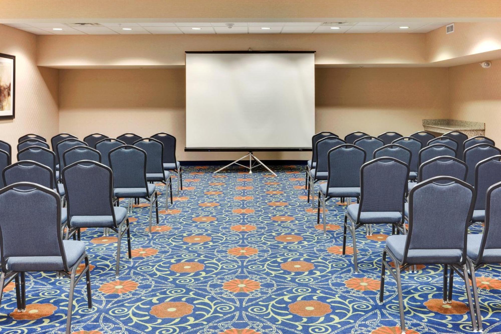Holiday Inn Express & Suites Detroit - Novi By Ihg Екстериор снимка