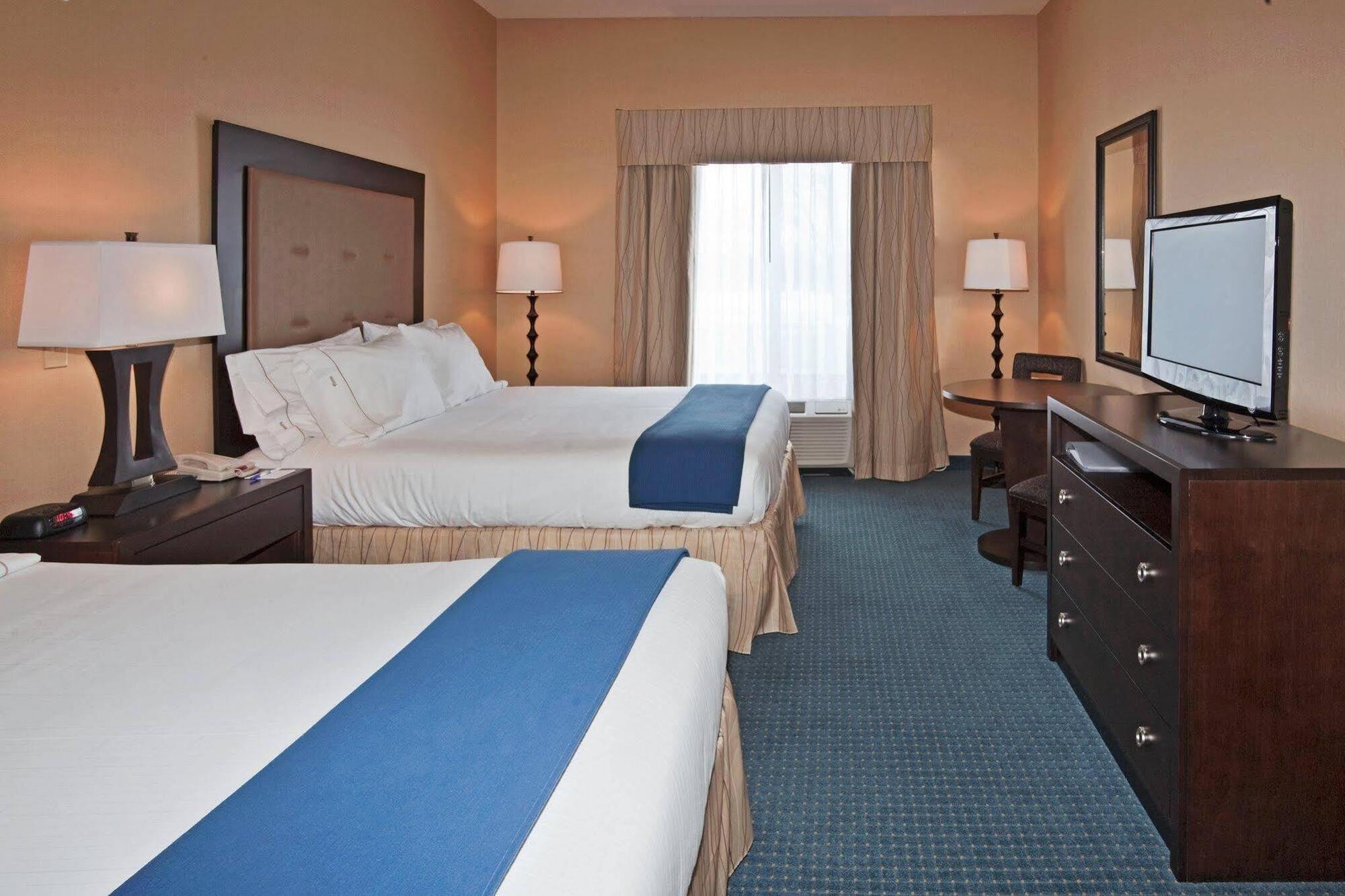Holiday Inn Express & Suites Detroit - Novi By Ihg Екстериор снимка